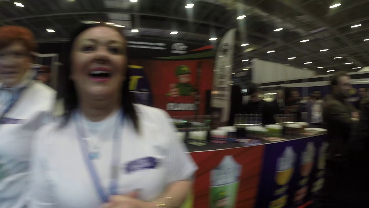 VapeJam 5 LVC Vlog: JuiceJam - The BIGGEST London Vape Event •Cough Cough•