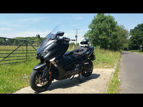 Yamaha TMAX 500 DX Review 2017!