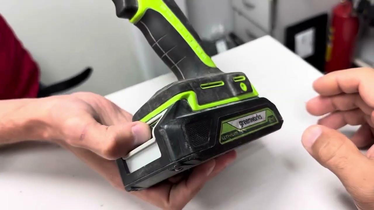 Шуруповерт GreenWorx