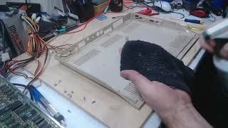 A Look at a Commodore 128 Part 1