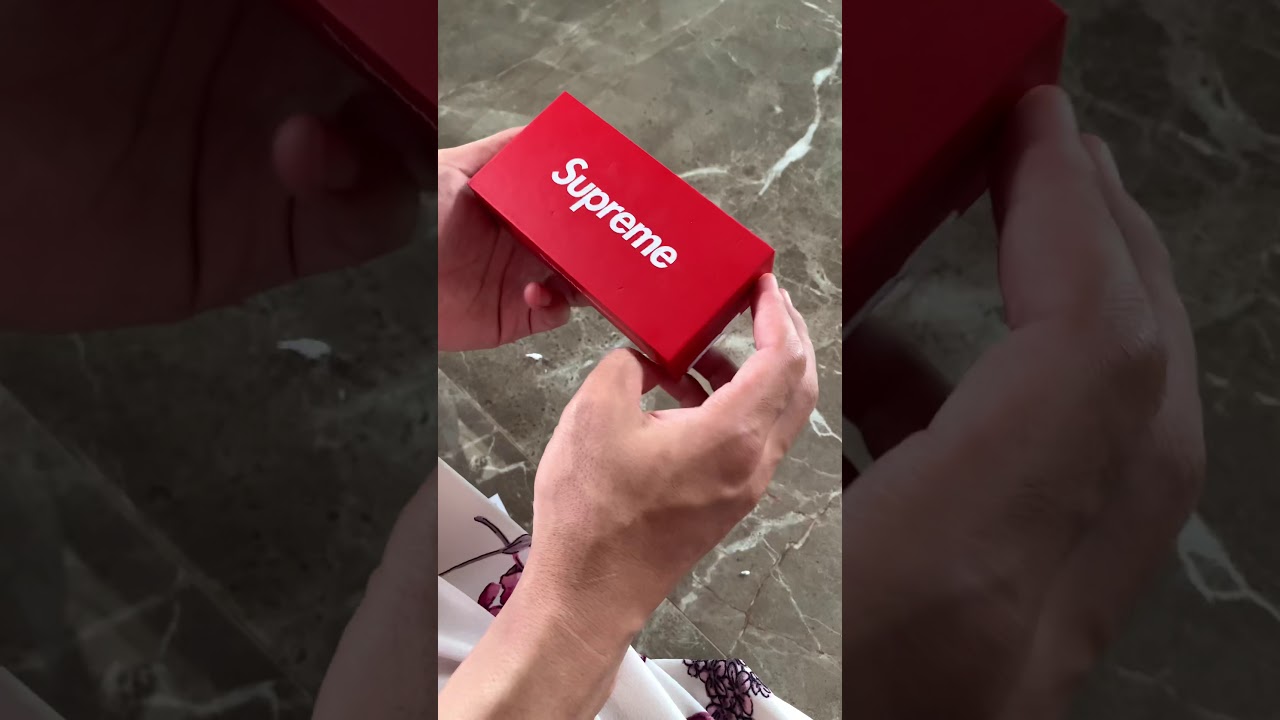 บุหรี่ไฟฟ้า Supreme ใหม่