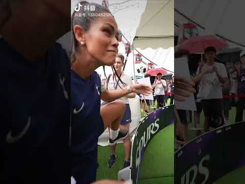 3 on 3 against Ledley King!!