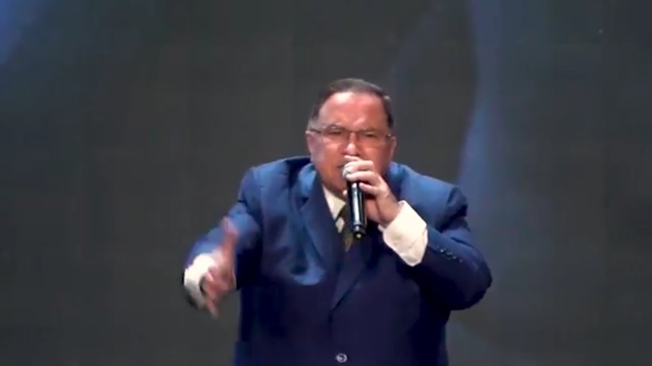 Más cuando ya era fuerte - (Ps. Carlos Guerra)