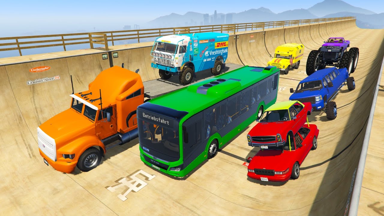 GTA 5 Vehicle Parkour Madness: Boats & Fast Cars with Franklin, Michael & Trevor on [SkyShift map]