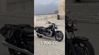 Búrka je tu ⚡️Triumph Thunderbird nájdeš v biu