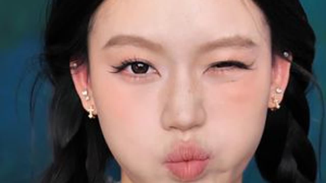 这个娇俏猫咪妆🐱的妆教终于来啦！软萌又灵动的少女感！ #妆教   #分享妆容  #娇俏感  #氛围感妆容  #猫系妆容