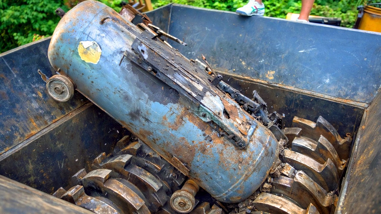 Giant Industrial Shredder Vs Air Compressor & Gas Cylinder – Extreme Metal Destruction!