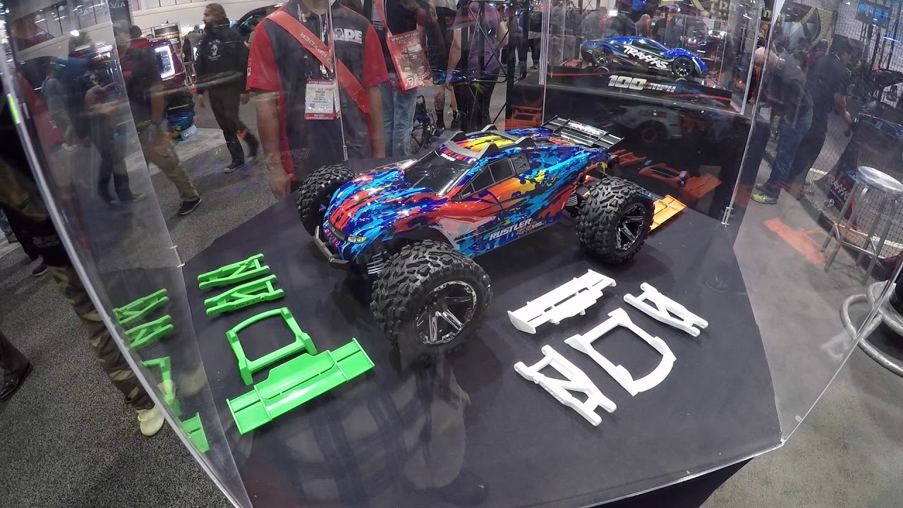 walking around the Traxxas booth at SEMA Las Vegas - YouTube