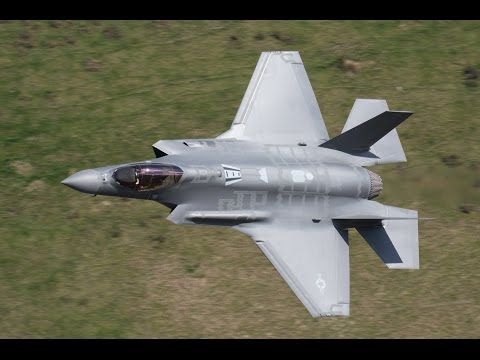 USAF F-35 Low Level Flight Mach Loop, First Time