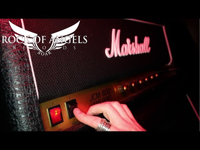Scarlet Rebels - No One Else To Blame