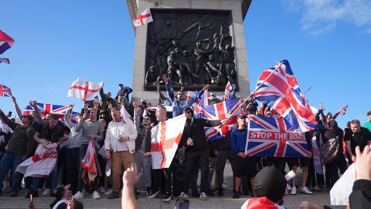 Thousands attend huge UK anti-immigration protest as British people push back against Starmer