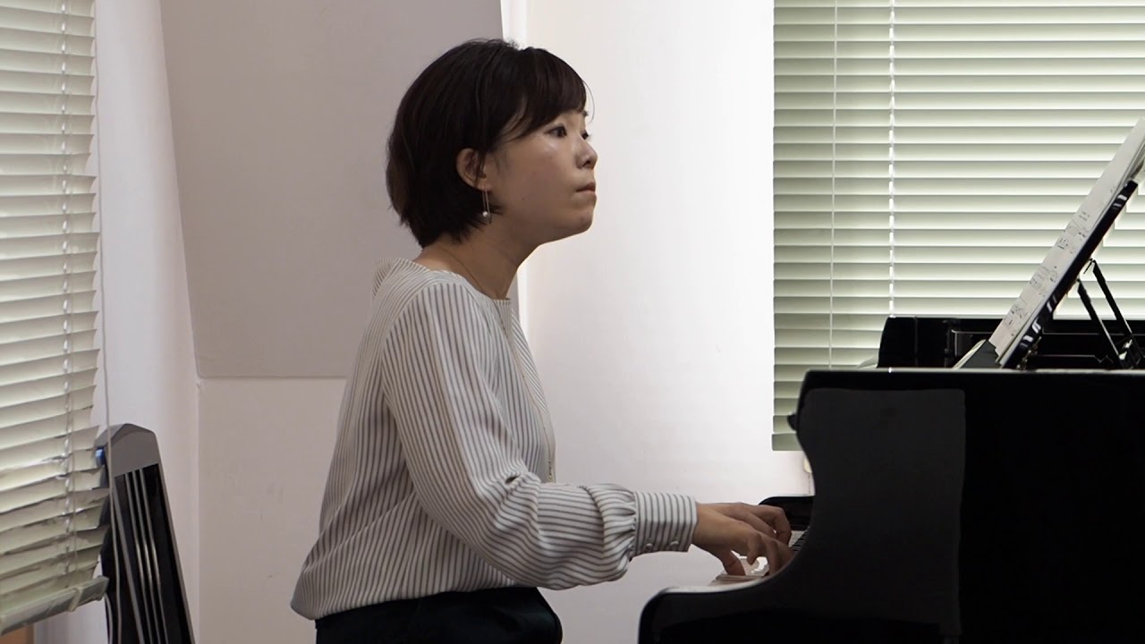 16  金色のうぶ毛/名田綾子：こどものためのピアノ曲集「朝のスケッチ」