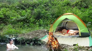 Solo Camping - Relax with the girl by the stream. spend the night in the forest, BUSHCRAFT ASMR