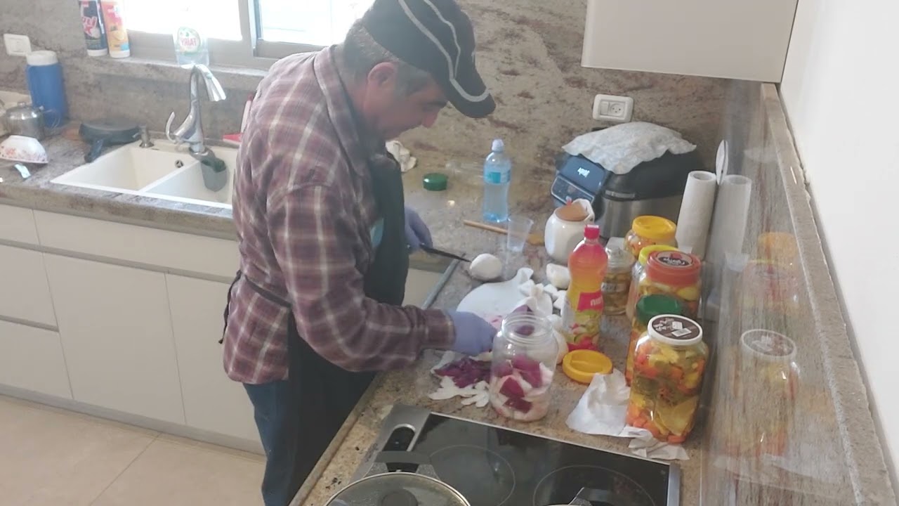 לפת כבוש עם סלק +