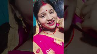 gajra lagaye Neela gaini hoth lali bada Nik Lage Piya ka Nava ke bavali