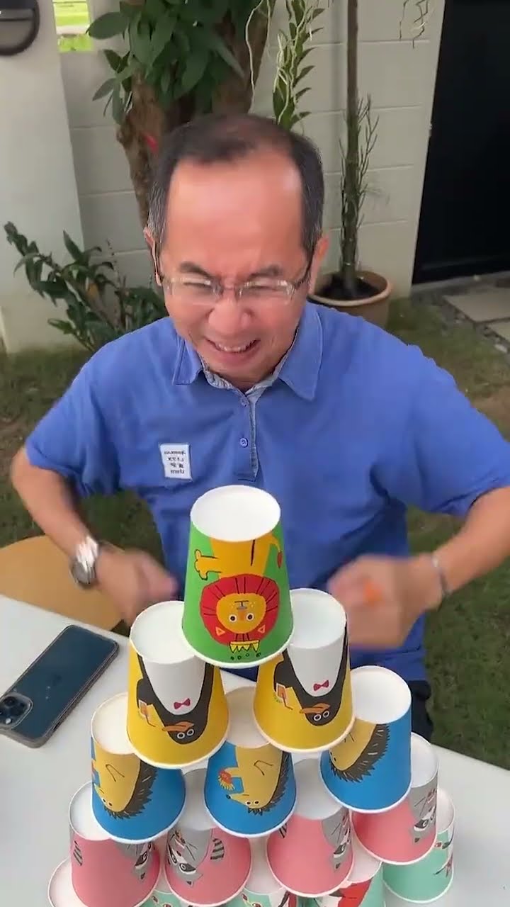 Stacking CUPS Be Like... #shorts #mingweirocks