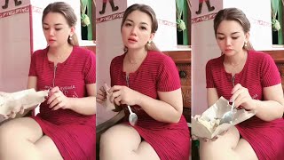 Paha mulus bunda Lestari 🤩🤩🤩