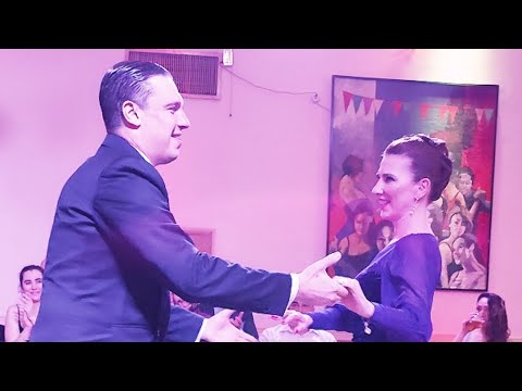 Kseniya Rubina y Sergey Kurkatov. El Vals Soñador (Calo) En lo de Balmaceda 16may24 (2/3)