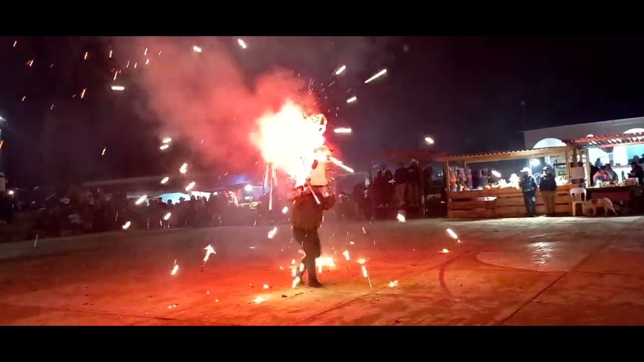 quema del castillo en san pedro Cuyaltepec enero 28  - 2026