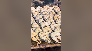 Nướng cá thu tại chợ Hải sản cửa lò