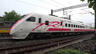 127次普悠瑪通過大林車站 20210805