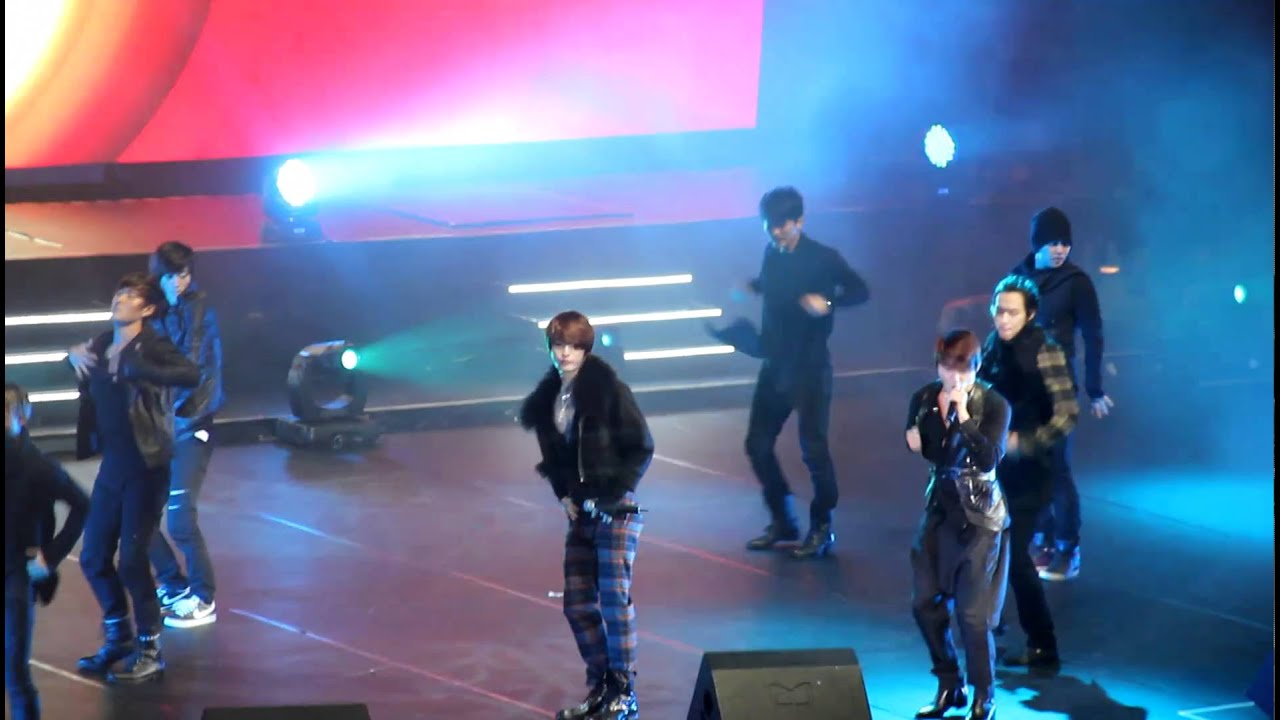 [HD/FANCAM] 101024 JYJ- Ayyy Girl @ The Beginning Showcase in HK
