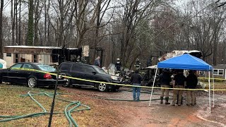 Seorang nenek tewas dalam kebakaran rumah mobil di Alexander County | WSOC-TV