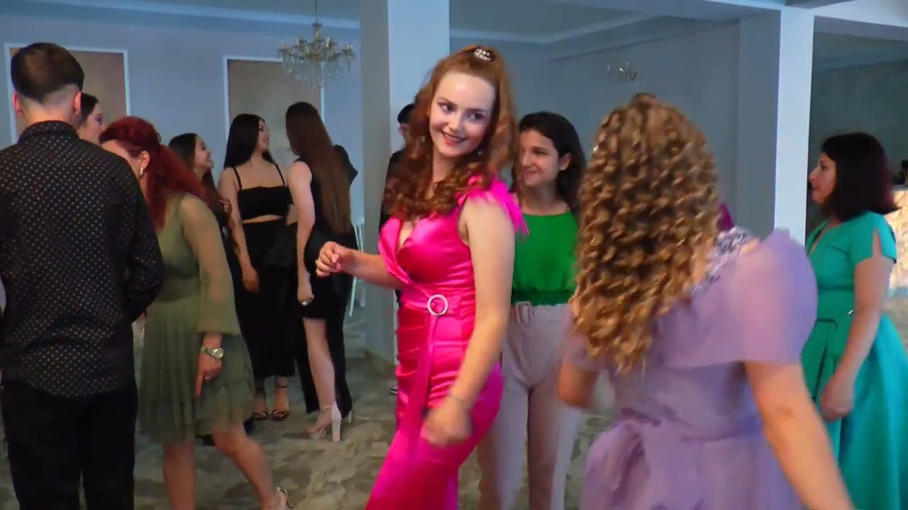 Banchet Cls. VIII B 16 06 2023 Cuza Voda Med.