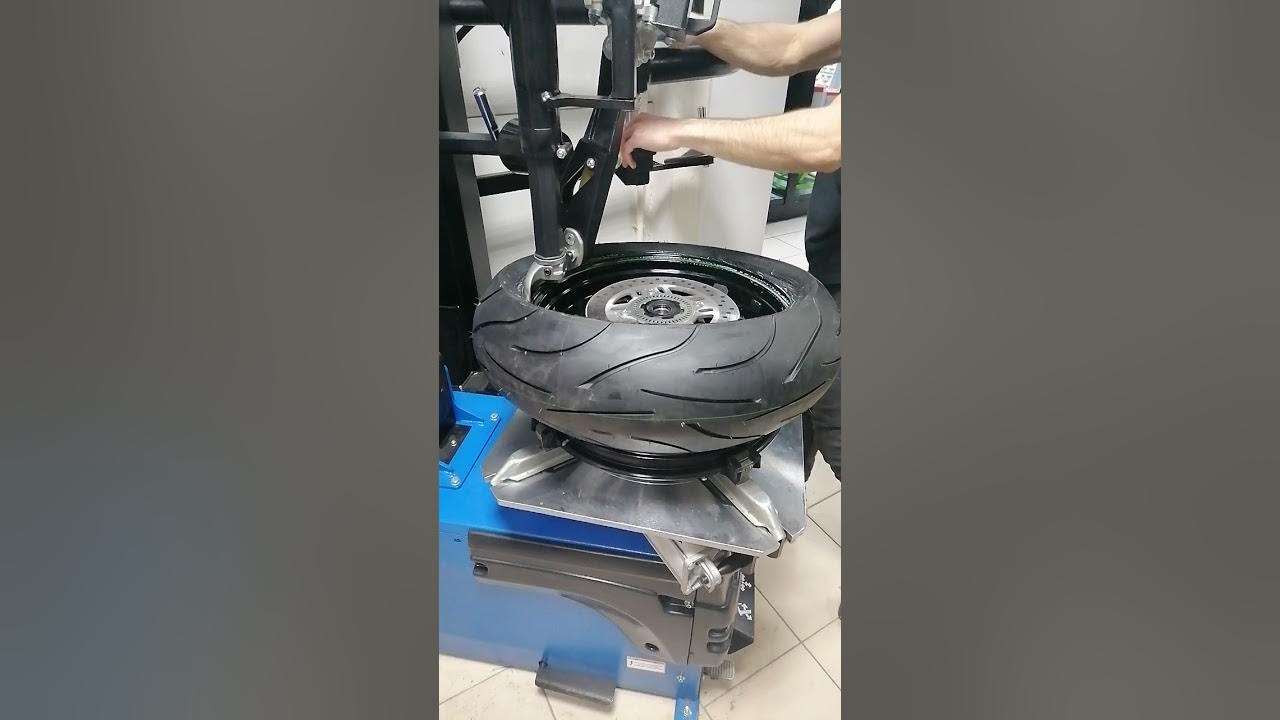 Шиномонтаж мотоциклетных колес