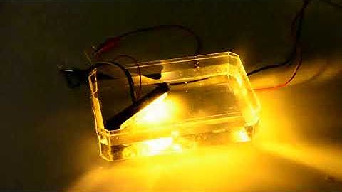 V1SUPERSTORE L01-114 Emergency 4 LED STROBE LIGHT AMBER Synchronize IP68