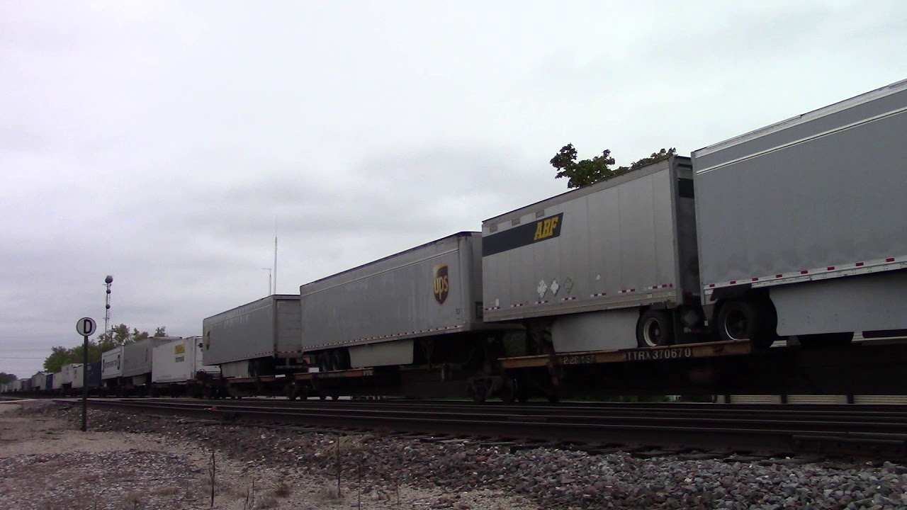 BNSF 7811 East Coal City, IL 9/28/19 - YouTube