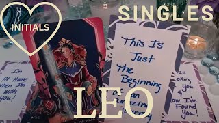 LEO ♌SINGLESSOMEONE WANTS A COMMITMENTLET'S START THIS JOURNEYNEW LOVE /SINGLES LOVE TAROT ❤‍