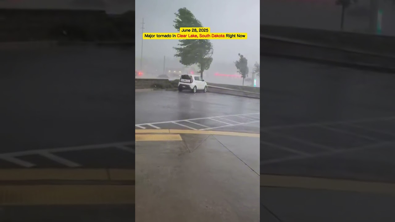 Major tornado in Clear Lake, South Dakota 
