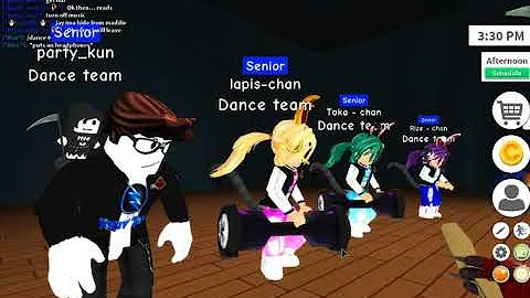 How To Dance On Roblox High School - how to dance in roblox high school