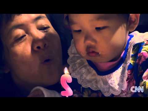 Βίντεο: Στην Κίνα πολιτική για ένα παιδί;