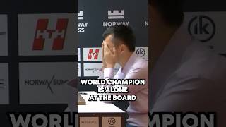 World Champion is ALONE At the Board While Fabiano is EXPLAINING the GAME to VIEWERS