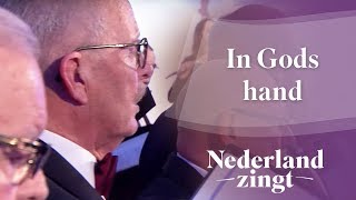 In Gods hand (Voetstappen in het zand) - Nederland Zingt