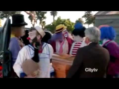 Modern Family S3 E18 Clip - Intro