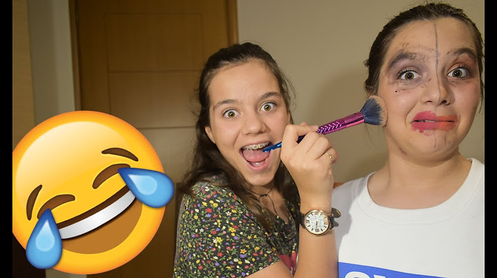 Makeup Challenge με κλειστά μάτια || HolYsiSs