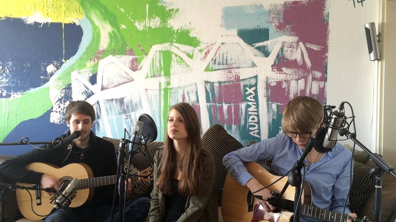 Michael Jackson - Black or White (acoustic cover by sameoldstaff)