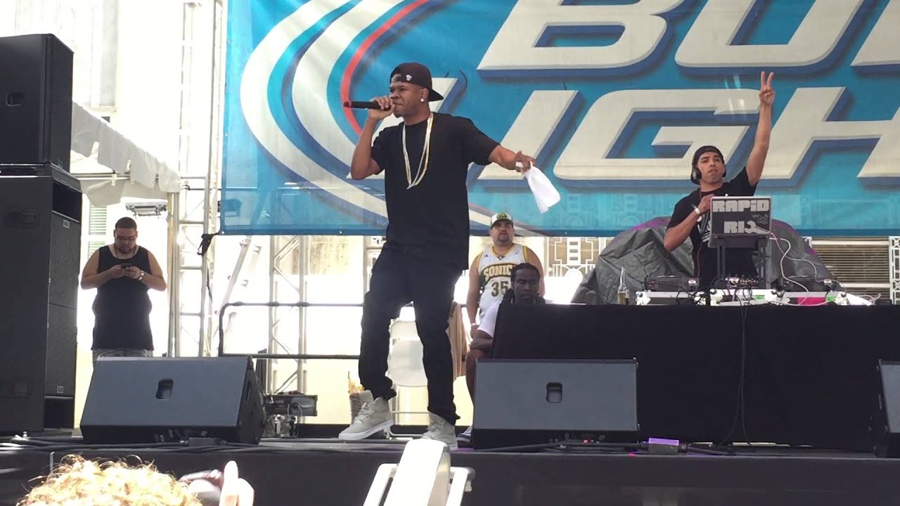 Watch Chamillionaire (LIVE) - Won't Let You Down (Houston Beerfest 2K15) on YouTube Watch Chamillionaire (LIVE) - Won't Let You Down (Houston Beerfest 2K15) on YouTube
