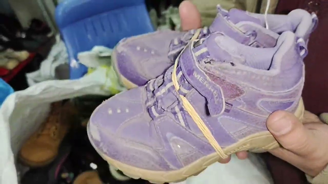 Italy France Vietnam ka shoes Only 700.  Kids shoes 