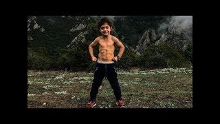 Арат Хоссейни — мускулистый мальчик, удививший интернет