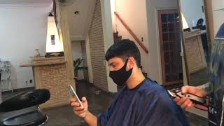 Corte Masculino Disfarçado Em Formato V