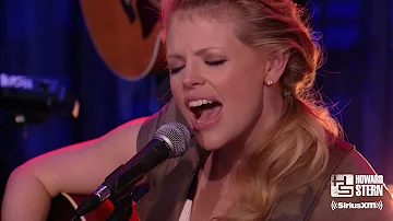 Dixie Chicks Cover “Landslide” on the Howard Stern Show (2006)