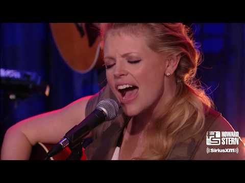 Dixie Chicks Cover “Landslide” on the Howard Stern Show (2006)