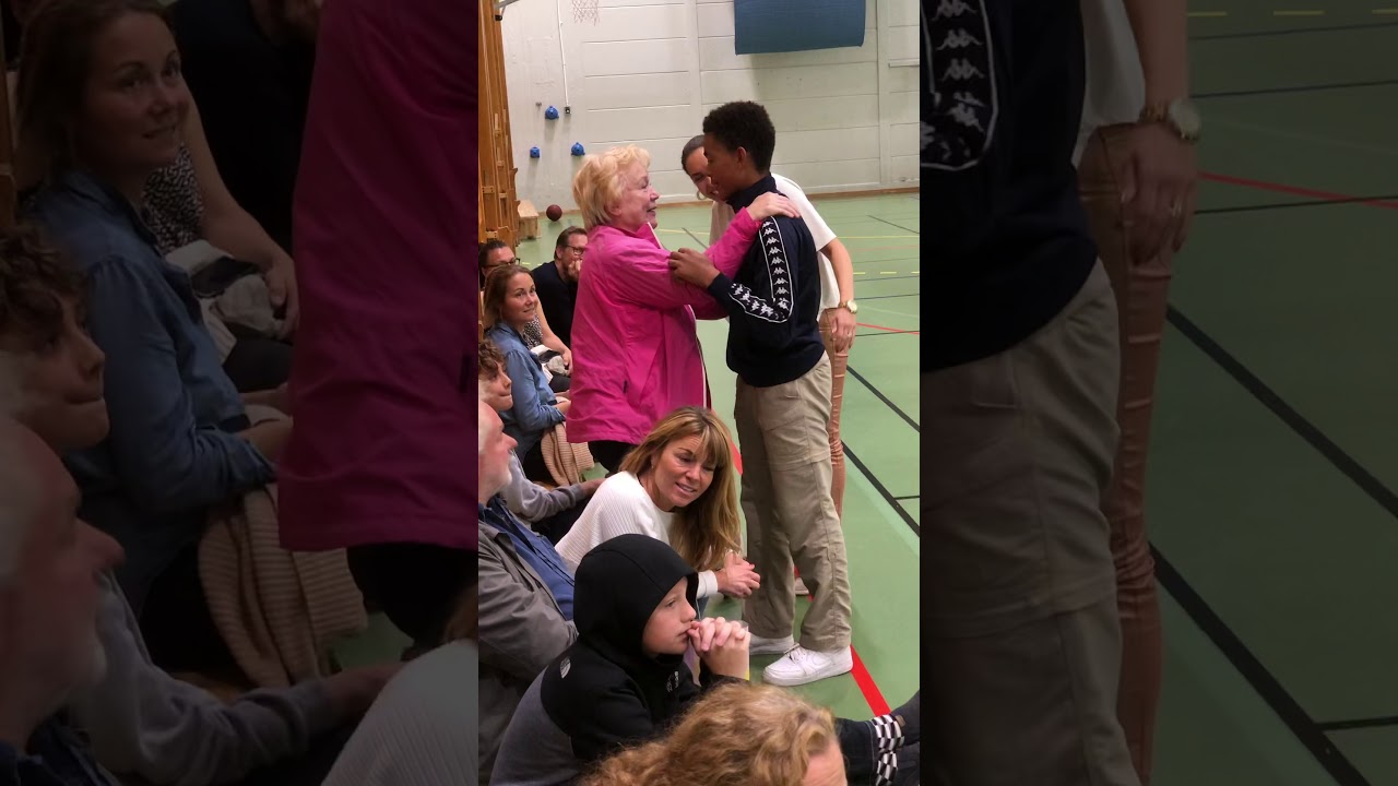 20190914 Fryshuset04-Dolphins