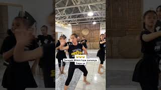 #dance #shortsfeed #dance #jaipong #tradisionaldance #traditionalperformance