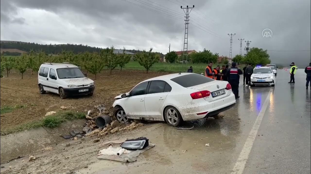 Trafik kazasında 3 kişi yaralandı, 1 çocuk hayatını kaybetti