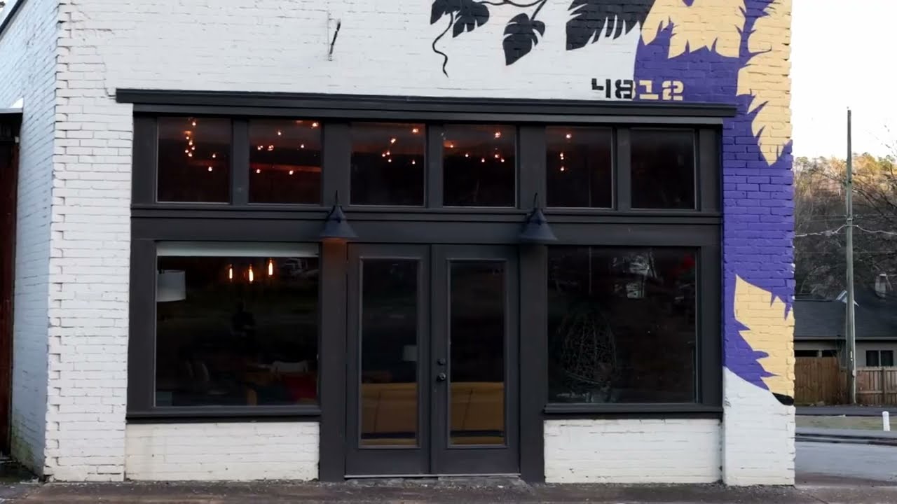 Welcome to our "Loft On St. Elmo" | Vacation Rental in Chattanooga, TN.